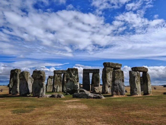 The Stonehenge circle under summer cloud
