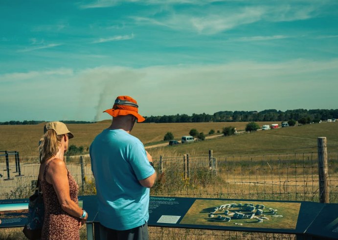 Getting to Stonehenge From London Without a Tour