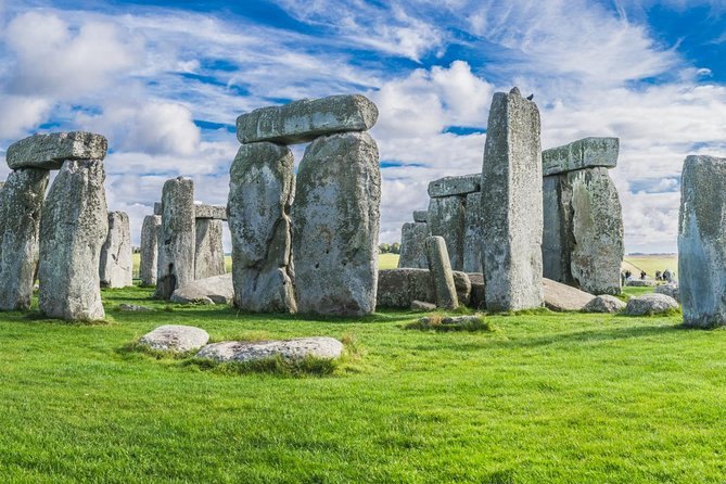 Stonehenge Half-Day Tour from London with Admission Ticket